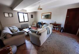 Village House To Refresh With Terrace And Cellars, Workshops