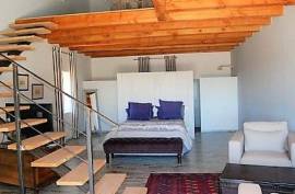 Detached House with Swimming Pool and Three Guest Gites