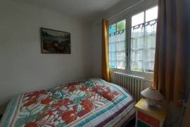 Detached Villa with Apartment and Lovely Garden