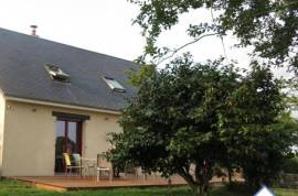 Detached House with Garden
