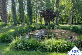 Exceptional Period Property with Lake and Garden