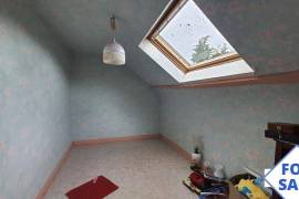 Habitable Country House to Renovate