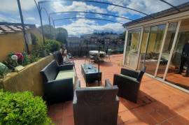 Villa With Guest Gite, 3 Garages, Garden, Terrace With Views of River
