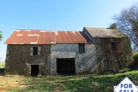 Countryside Barn for Full Renovation