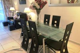 SOLD - MORE NEEDED! Gorgeous 3+2 Bed Townhouse with Pool & Garage Ref 313