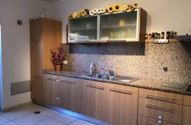 SOLD - MORE NEEDED! Gorgeous 3+2 Bed Townhouse with Pool & Garage Ref 313