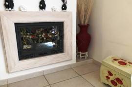 SOLD - MORE NEEDED! Gorgeous 3+2 Bed Townhouse with Pool & Garage Ref 313