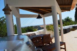 SOLD! Congratulations to the new owners SEA VIEW VILLA Ref 301