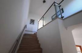 OCEAN VIEW MANSION Ref 496