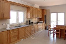 OCEAN VIEW MANSION Ref 496