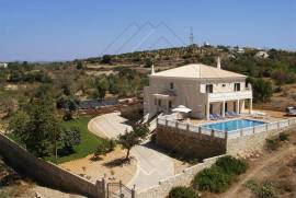 OCEAN VIEW MANSION Ref 496