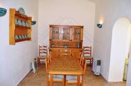 Investment Opportunity Two Independent Properties! Ref 296