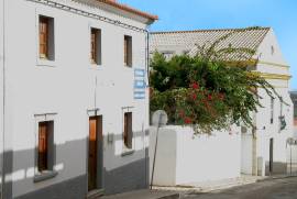 Investment Opportunity Two Independent Properties! Ref 296