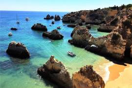 Beautiful 2 Bedroom Vilamoura Apartment within 5 mins to beach. Ref 204