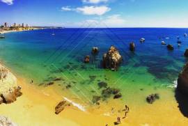 Beautiful 2 Bedroom Vilamoura Apartment within 5 mins to beach. Ref 204