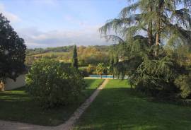 12 Bedrooms - Chateau - Aquitaine - For Sale - 8417-EY