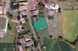 Terrain constructible dans le bourg