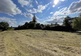 Terrain constructible dans le bourg