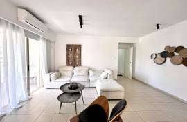 Beautiful 3 Bedroom Apartment - Universal, Kato Paphos