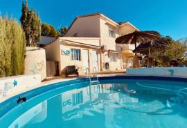 Villa with great views for sale in Banos de Fortuna