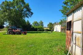 For Sale, Farmhouse on the Outskirts of Availles Limouzine
