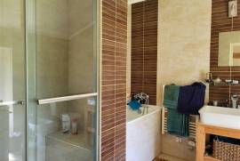 For Sale, Farmhouse on the Outskirts of Availles Limouzine