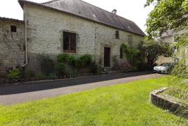 15c Chateau close to Chef-Boutonne in the Deux-Sevres