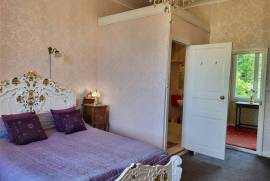 15c Chateau close to Chef-Boutonne in the Deux-Sevres