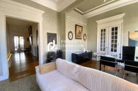 5 Bed 370,00 M2 Luxury Lisbon Apartment - 5 Bed 370,00 M2 Luxury Lisbon Apartment - Can Be Divided In To Two
