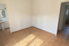 Modern Detached Villa With Garden Modern Detached Villa With Garden