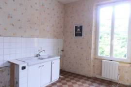 €297800 - Former Railway Station In One Of The Most Beautiful Villages In The Charente