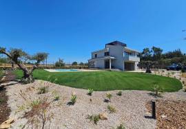 Beautiful V5+2 Newly Renovated Villa in Fonte Santa near the Golden Triangle