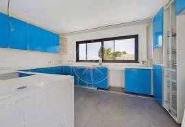 Brand New 6 Bedroom Contemporary Villa in Tavira Centre