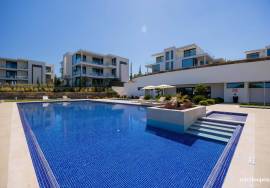 Luxurious Duplex Penthouse at Monte Rei Golf Course: Modern Elegance with Stunning Views