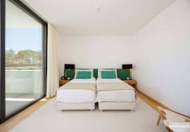 Luxurious Duplex Penthouse at Monte Rei Golf Course: Modern Elegance with Stunning Views