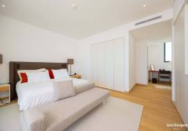 Luxurious Duplex Penthouse at Monte Rei Golf Course: Modern Elegance with Stunning Views