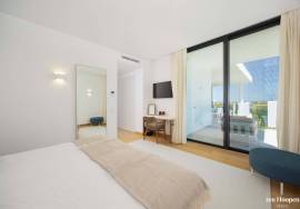 Luxurious Duplex Penthouse at Monte Rei Golf Course: Modern Elegance with Stunning Views