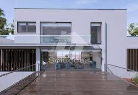Excellent Luxury Villa with 4 Bedrooms located in Lagos