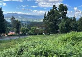 Large and Well-Located Land in Vila Nova de Cerveira – The Ideal Opportunity to Build the Home of Your Dreams Large and Well-Located Land in Vila Nova de Cerveira – The Ideal Opportunity to Build the Home of Your Dreams