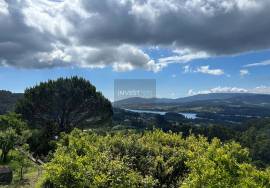 Large and Well-Located Land in Vila Nova de Cerveira – The Ideal Opportunity to Build the Home of Your Dreams Large and Well-Located Land in Vila Nova de Cerveira – The Ideal Opportunity to Build the Home of Your Dreams