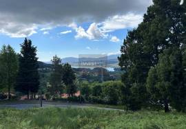 Large and Well-Located Land in Vila Nova de Cerveira – The Ideal Opportunity to Build the Home of Your Dreams Large and Well-Located Land in Vila Nova de Cerveira – The Ideal Opportunity to Build the Home of Your Dreams
