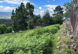 Large and Well-Located Land in Vila Nova de Cerveira – The Ideal Opportunity to Build the Home of Your Dreams Large and Well-Located Land in Vila Nova de Cerveira – The Ideal Opportunity to Build the Home of Your Dreams