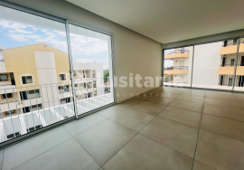 New 3 bedroom apartment in Vilamoura