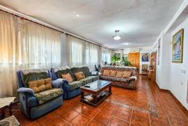 Sale! Spectacular Finca with house in Busot