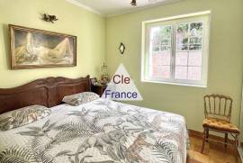 Stunning Villa with Swimming Pool Stunning Villa with Swimming Pool