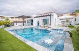5 Bedrooms - Villa - Tenerife - For Sale