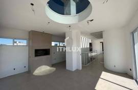 Triplex Penthouse, 367 m², for sale, 4 bedrooms, 1 suite, semi furnished, 4 parking spaces, park, windmills, POA/RS.