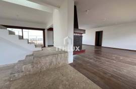 Triplex Penthouse, 367 m², for sale, 4 bedrooms, 1 suite, semi furnished, 4 parking spaces, park, windmills, POA/RS. Triplex Penthouse, 367 m², for sale, 4 bedrooms, 1 suite, semi furnished, 4 parking spaces, park, windmills, POA/RS.
