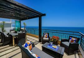 Your life between sky and sea!