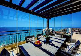 Your life between sky and sea! Your life between sky and sea!